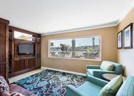 GreenTree Inn San Diego Mission Bay 2