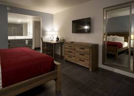 Thunderbird Boutique Hotel 5