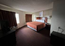 Days Inn & Suites by Wyndham Rancho Cordova 3