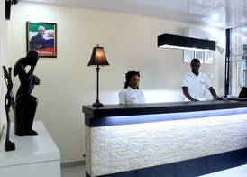 Metro Hotel 2