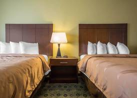 Quality Inn & Suites Bloomington I-55 and I-74 3