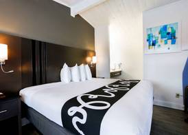 SureStay Hotel by Best Western Seaside Monterey 4