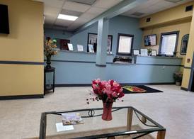 Super 8 by Wyndham Newcomerstown 3