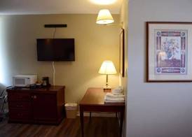 THE HIGHLANDER INN 5