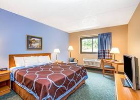 Super 8 by Wyndham Mahwah 3