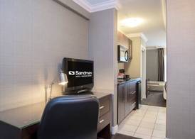 Sandman Hotel & Suites Vancouver Airport 5