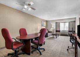 Comfort Inn & Suites North East 5