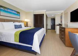 Wyndham Deerfield Beach Resort 5