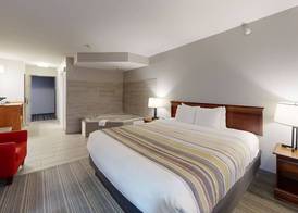 Country Inn & Suites by Radisson, Michigan City, IN 5
