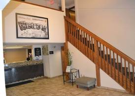 Super 8 by Wyndham Germantown/Milwaukee 3
