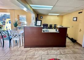 Americas Best Value Inn Franklin 2