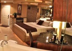 The Champagne Lodge & Luxury Suites 3
