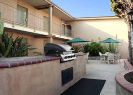 Howard Johnson by Wyndham Buena Park 5