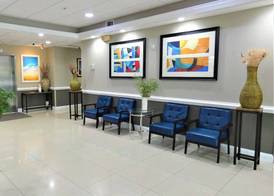 Days Inn & Suites by Wyndham Savannah North I-95 2