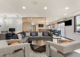 Best Western Plus Cleveland Inn & Suites 2