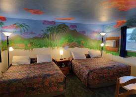 La Collage Inn 5