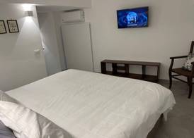 Hola Cathedral House 3
