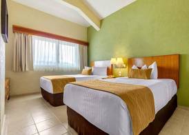 Comfort Inn Puerto Vallarta Golfside & Marina 4
