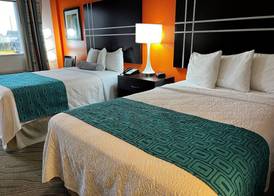 Howard Johnson by Wyndham Houston Heights Downtown 3