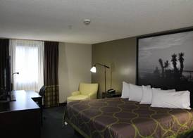 Super 8 by Wyndham Victoria/North/Mall Area 4