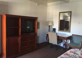 Pacific Heights Inn 5