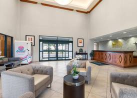Wingate by Wyndham Destin 5