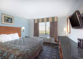 Days Inn by Wyndham Watertown Fort Drum 4