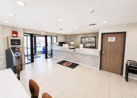 Super 8 by Wyndham Monee I-57 5