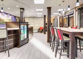 Clarion Pointe Biltmore Village 5