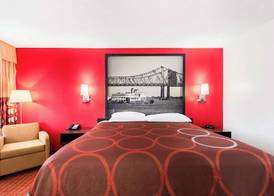 Super 8 by Wyndham Baton Rouge/I-10 3