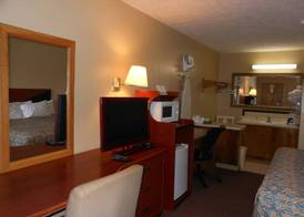 McClellan Inn 4