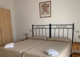 Aparthotel Iris 4