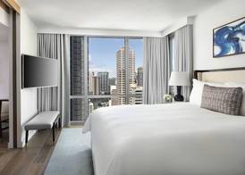 The Ritz-Carlton Residences, Waikiki Beach Hotel 5