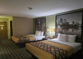 Super 8 by Wyndham Coshocton Roscoe Village 4
