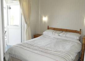 Sefton Lodge SEAFRONT ,PANORAMIC SEA VIEW ENSUITE BALCONY ROOMS AVAILABLE, GUEST GARDEN 2