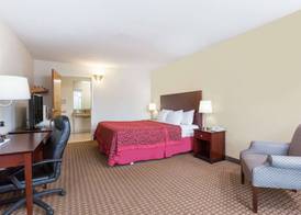 Days Inn by Wyndham Reidsville 3