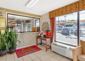 Econo Lodge Creedmoor - Butner 2
