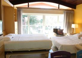 Canada House Pompano Beach 2