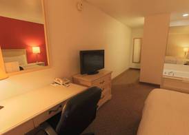 Days Inn by Wyndham Calumet Park 3