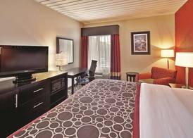 La Quinta by Wyndham Elkview - Charleston NE 5