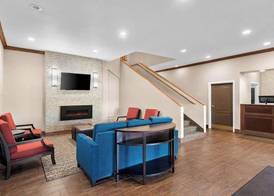Comfort Inn & Suites Independence 3