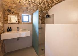 Le Galinier Lourmarin, a Beaumier Guesthouse 3