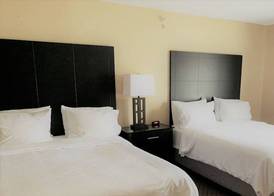 Holiday Inn Express & Suites PLYMOUTH by IHG 4