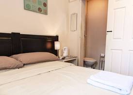 City Centre Guest House - Gloucester Park 5