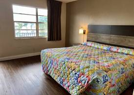 Americas Best Inn and Suites Fort Lauderdale North 4
