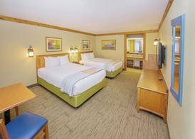Grand Country Waterpark Resort 5