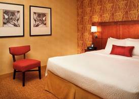 Courtyard by Marriott Chicago Naperville 5