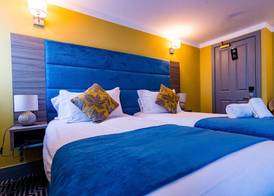 Stonecross Manor Hotel 3