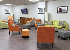 Ramada by Wyndham New Kensington 3