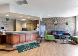 Quality Inn & Suites Ferdinand 5